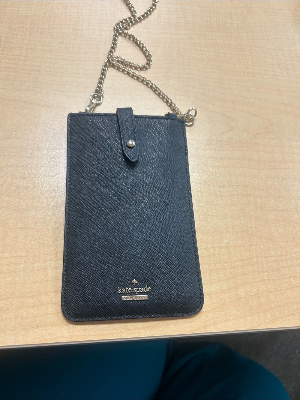 kate spade black phone crossbody with gold chain